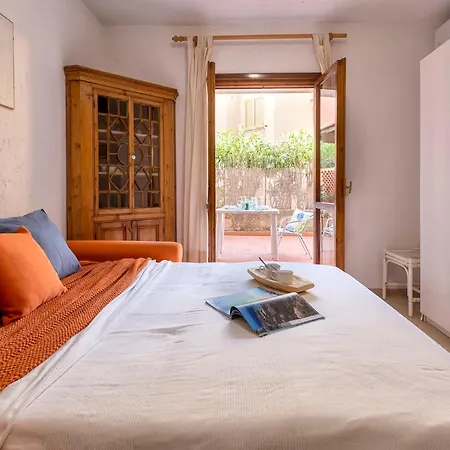 D4 - D2 By Interhome Apartment